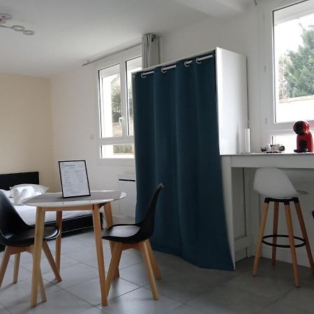 Studio Cosy Dans Residence Calme Et Privee Le Mans Quarto foto